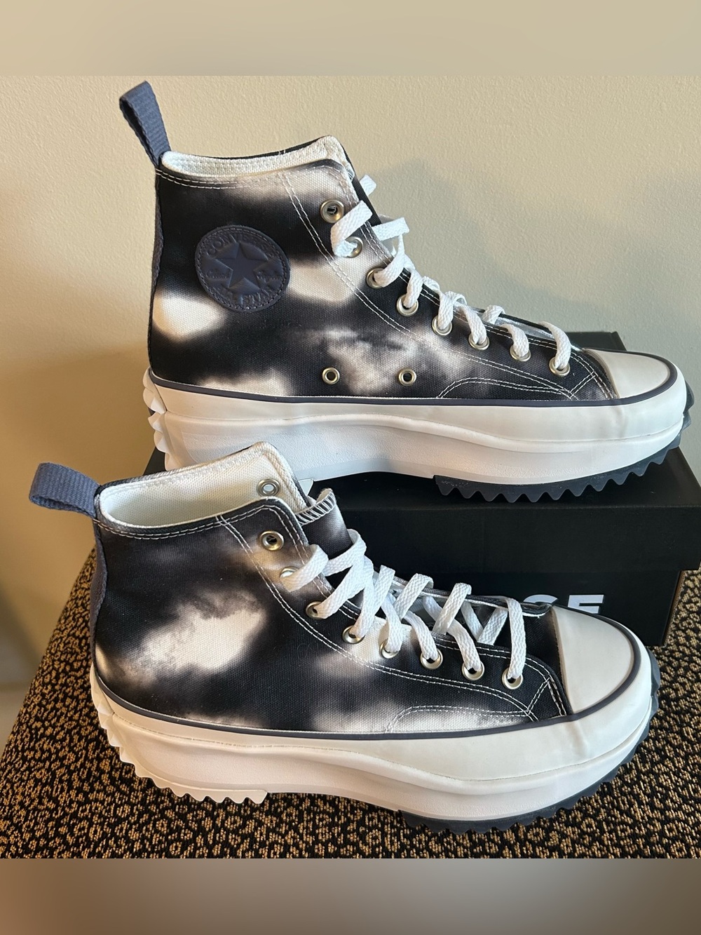 Converse Run Star Hike Black, White & Gray Tie-Dye Platform High-Top